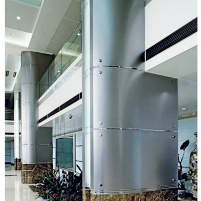 Le revêtement de colonne en aluminium coloré est un revêtement de mur extérieur en aluminium métallique moderne.