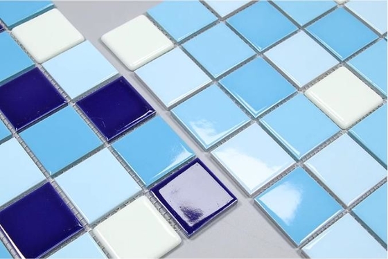 Porcelaine vitrée carré de style classique Brillant dans le noir Carreaux pour piscines