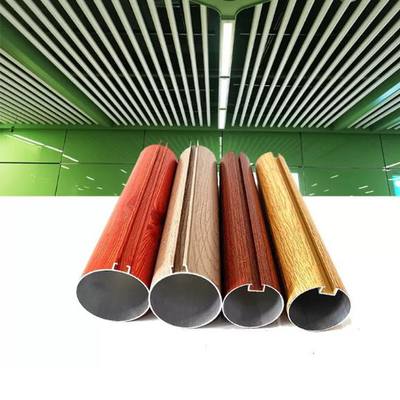 Construction décorative plafond métallique suspendu linéaire en aluminium tube rond avec maille métallique perforée