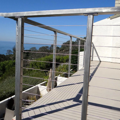 Balustrade d'escalier en aluminium montée au sol avec une épaisseur de verre de 8 mm à 17,5 mm