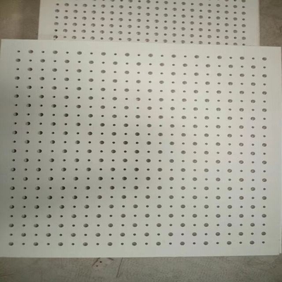 Conductivité thermique 0,16 W/MK et carreaux de plafond flexibles pour la décoration intérieure