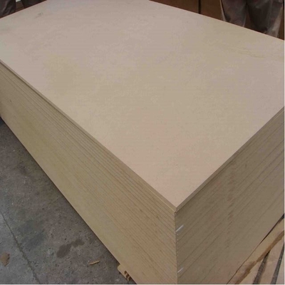 Plafond de faux carreaux de plâtre en plâtre en plâtre en plâtre recouvert de papier peint à l'arrière et à la surface
