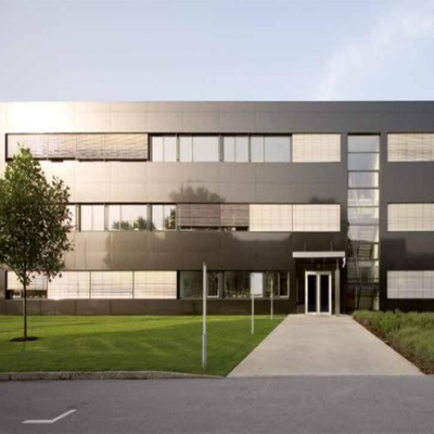 Résistance aux intempéries≥25 ans revêtement métallique en aluminium pour une résistance élevée aux chocs≥2,0J