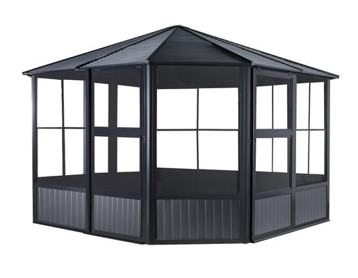 Maison de conteneurs avec revêtement de toit polygonal