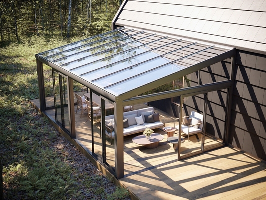 Le toit polygone moulé dans le jardin d'hiver maison en verre avec surface lisse et verre trempé