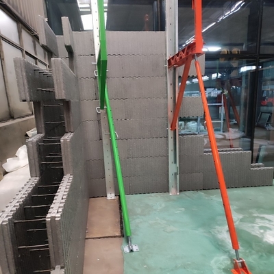 ICF appuie sur le design traditionnel et la couleur personnalisée pour les accessoires en acier à échafaudage réglable