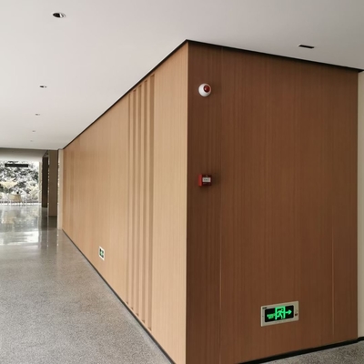 4 mm revêtement en PVDF 1220x2440 mm Panneau composite en aluminium de couleur grain de bois ACP ACM