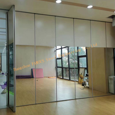 Cloisons de séparation en verre de bien mobilier du pliage 3000mm de salle de classe, séparation en aluminium accrochante en verre de cadre de yoga d'écran de porte