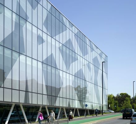 Systèmes de façade de murs-rideaux en verre écoénergétiques