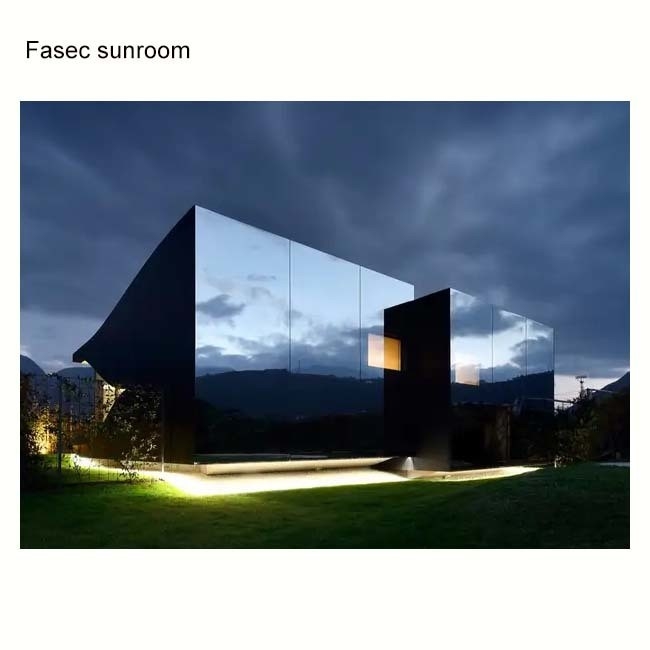 Chambres solaires avec verre transparent et porte double coulissante