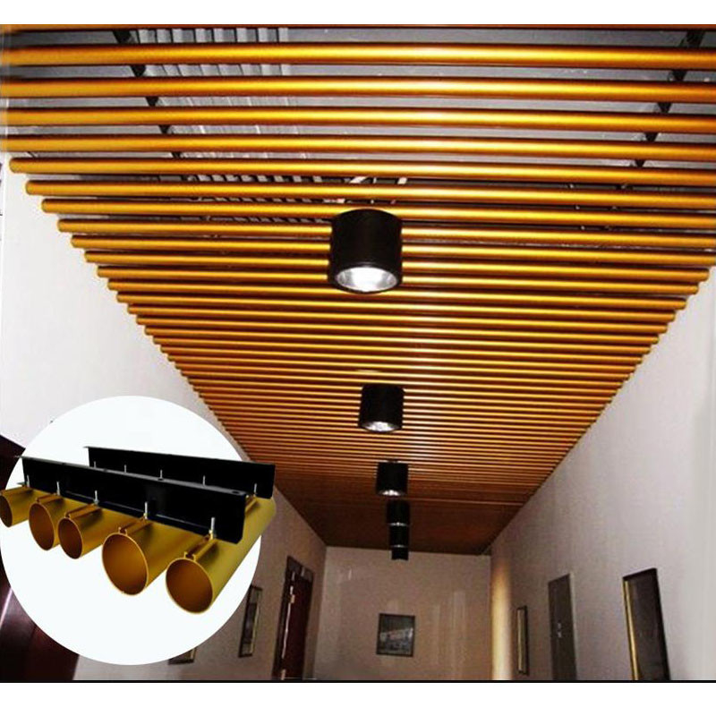 Couleur uniforme de qualité revêtement métallique d'aluminium pour les beaux plafonds suspendus plafond métallique
